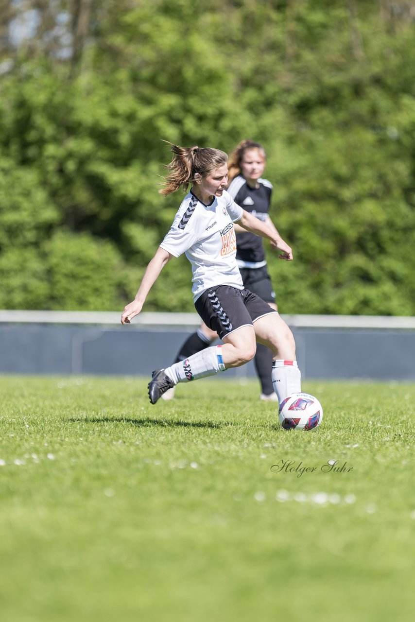 Bild 268 - F SV Henstedt Ulzburg - SV Fortuna Boesdorf : Ergebnis: 3:1